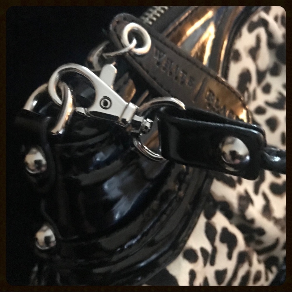 WHBM RUCHED HANDBAG ~ PRISTINE!! - Picture 4 of 9